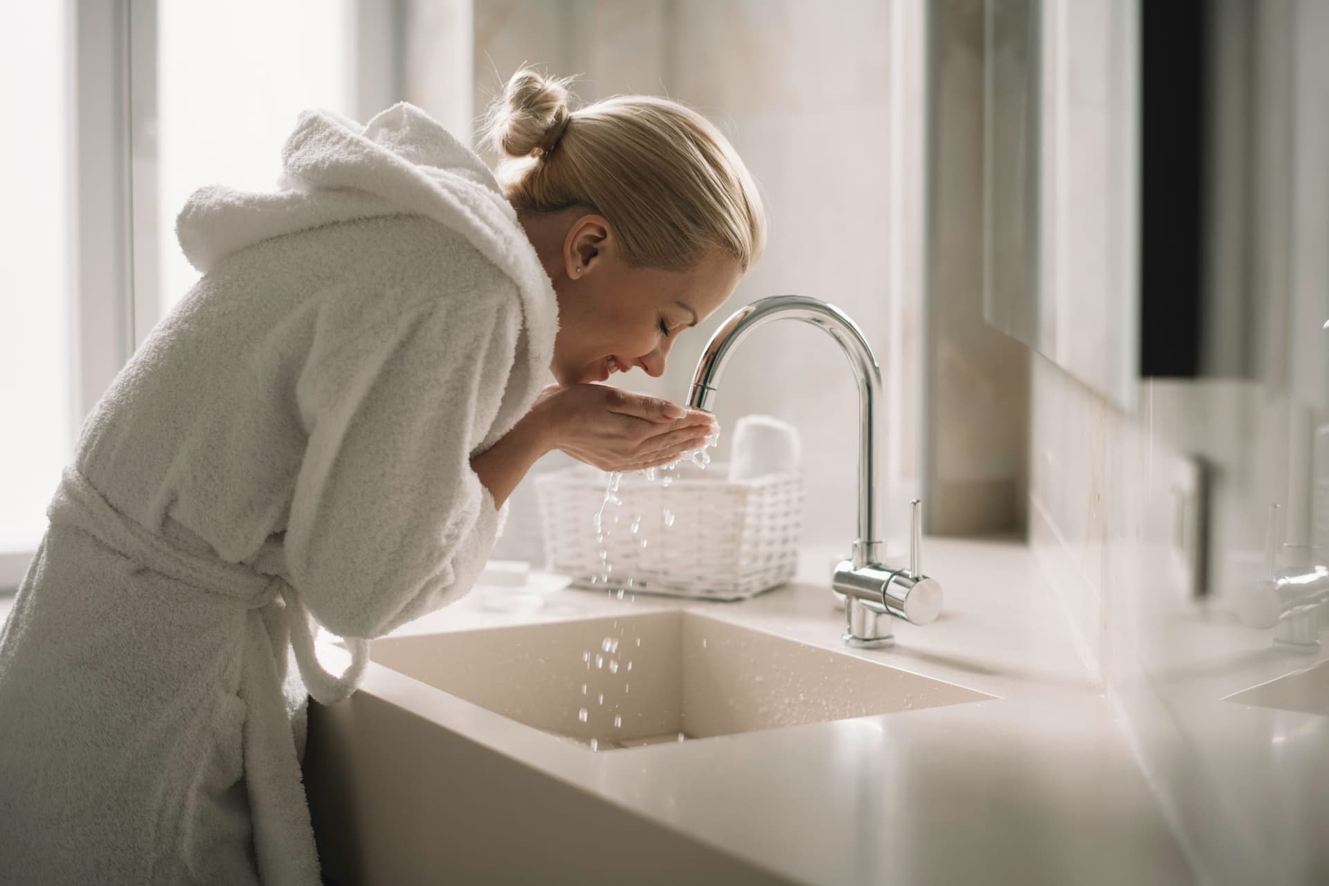 Gel, Cream, Foam, or Jelly? How to Choose the Right Cleanser for Your Skin Type